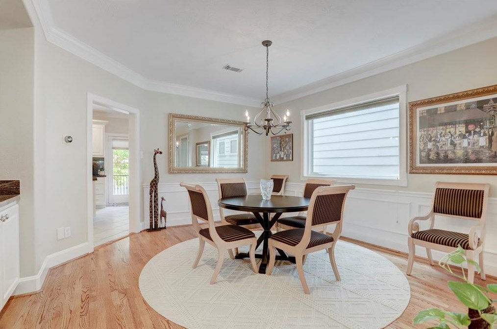 2611 Newman St, Houston TX  77098-1408 exterior