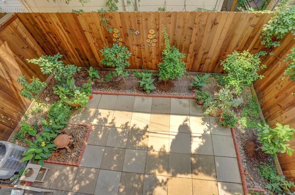 2611 Newman St, Houston TX  77098-1408 exterior