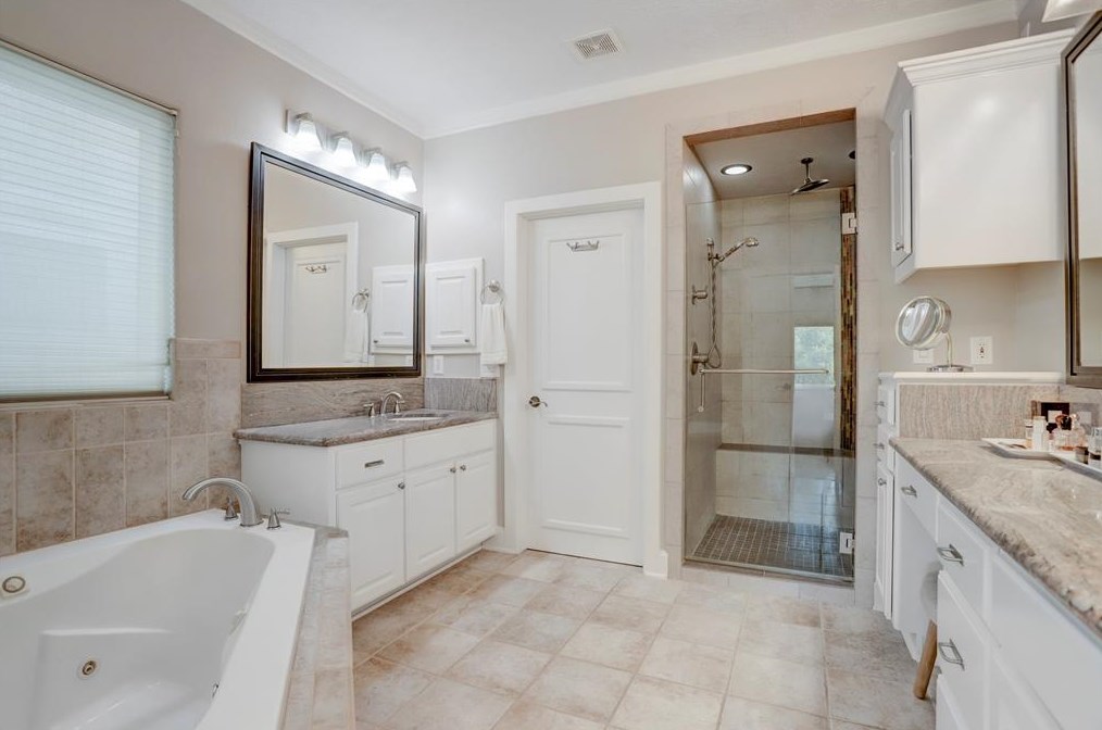 2611 Newman St, Houston TX  77098-1408 exterior