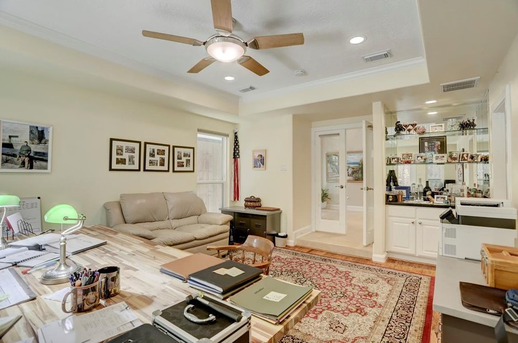 2611 Newman St, Houston TX  77098-1408 exterior