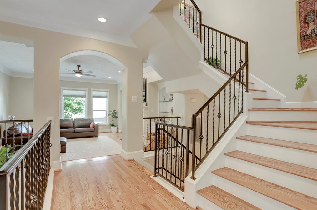 2611 Newman St, Houston TX  77098-1408 exterior