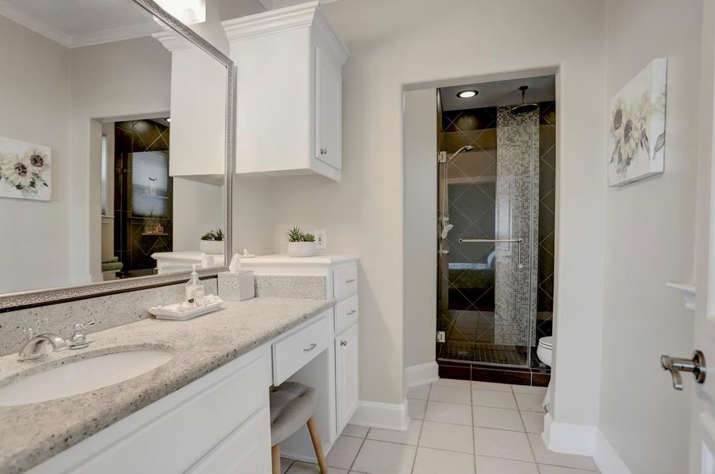 2611 Newman St, Houston TX  77098-1408 exterior