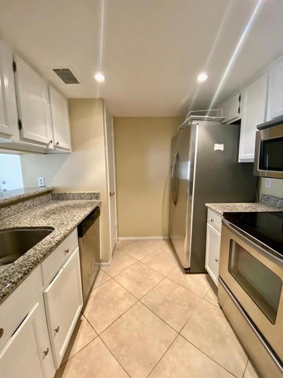 2601 Augusta Dr Apt 24, Houston, TX 77057