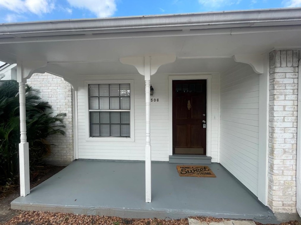 15506 Meadow Village Dr, Houston, TX 77095