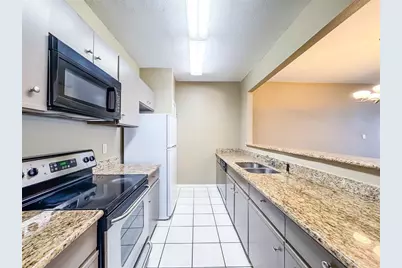 2902 Holly Hall Street, Houston, TX 77054 - Photo 8