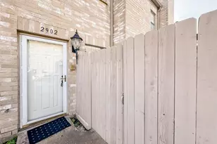 2902 Holly Hall St, Houston, TX 77054 - Photo 2