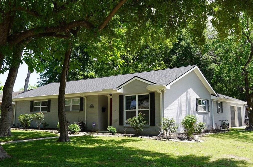 6015 Libbey Ln, Houston, TX 77092