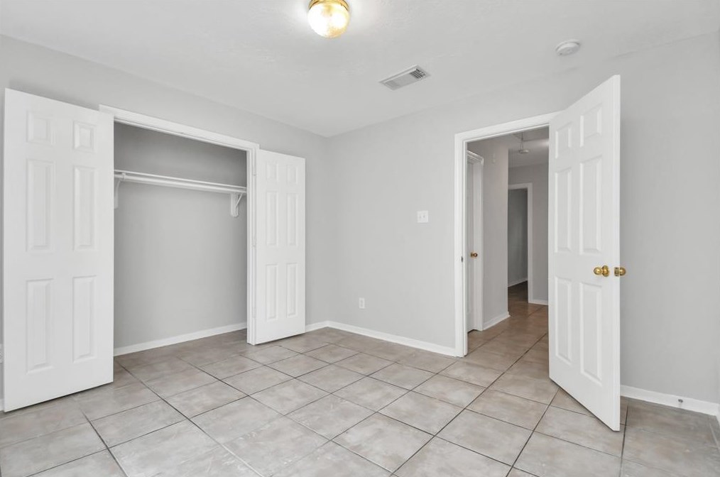 14916 Gray Rdg Ln, Houston TX  77082-1291 exterior