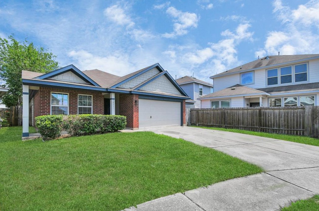 14916 Gray Rdg Ln, Houston TX  77082-1291 exterior