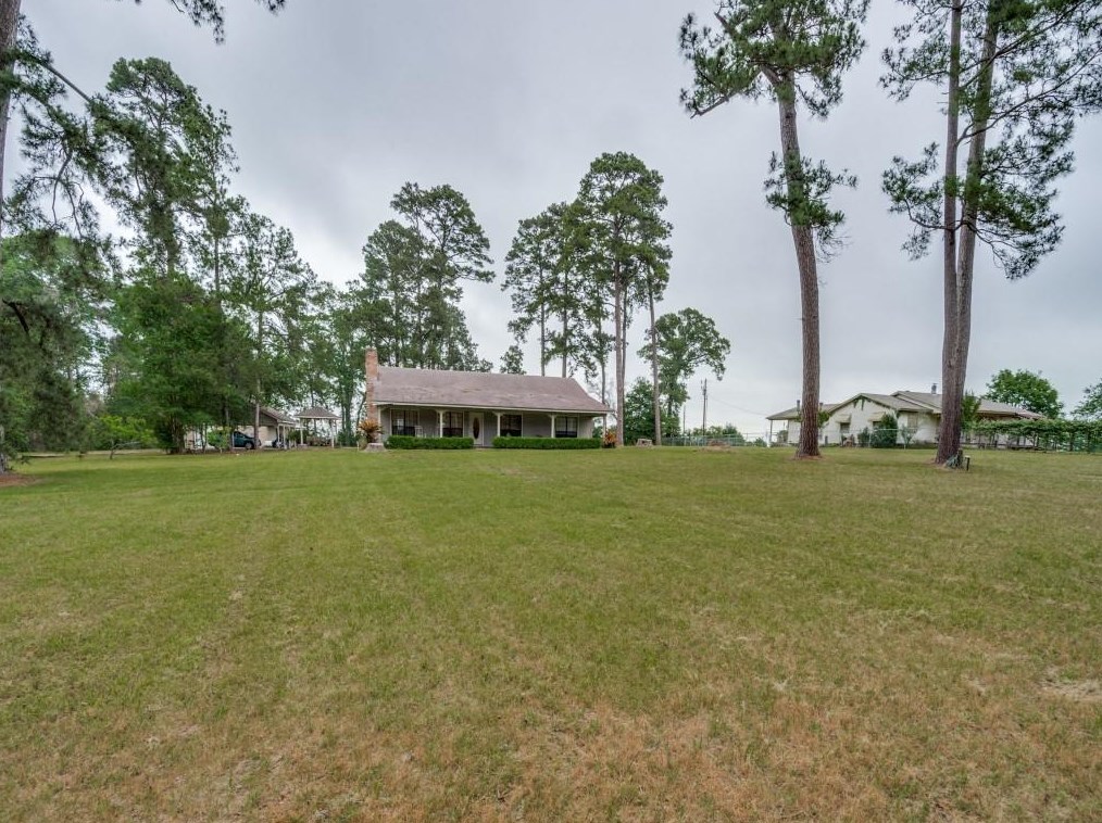 151 Thompson Rd, Stephen Creek, TX 77331-7445