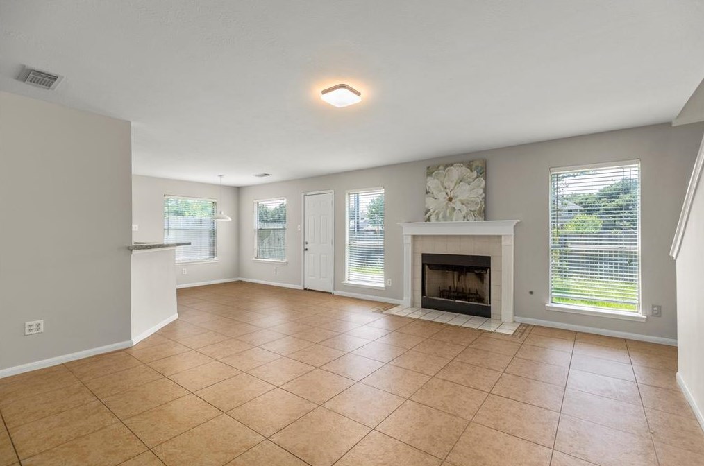 2730 Glen Cullen Ln, Pearland, TX 77584