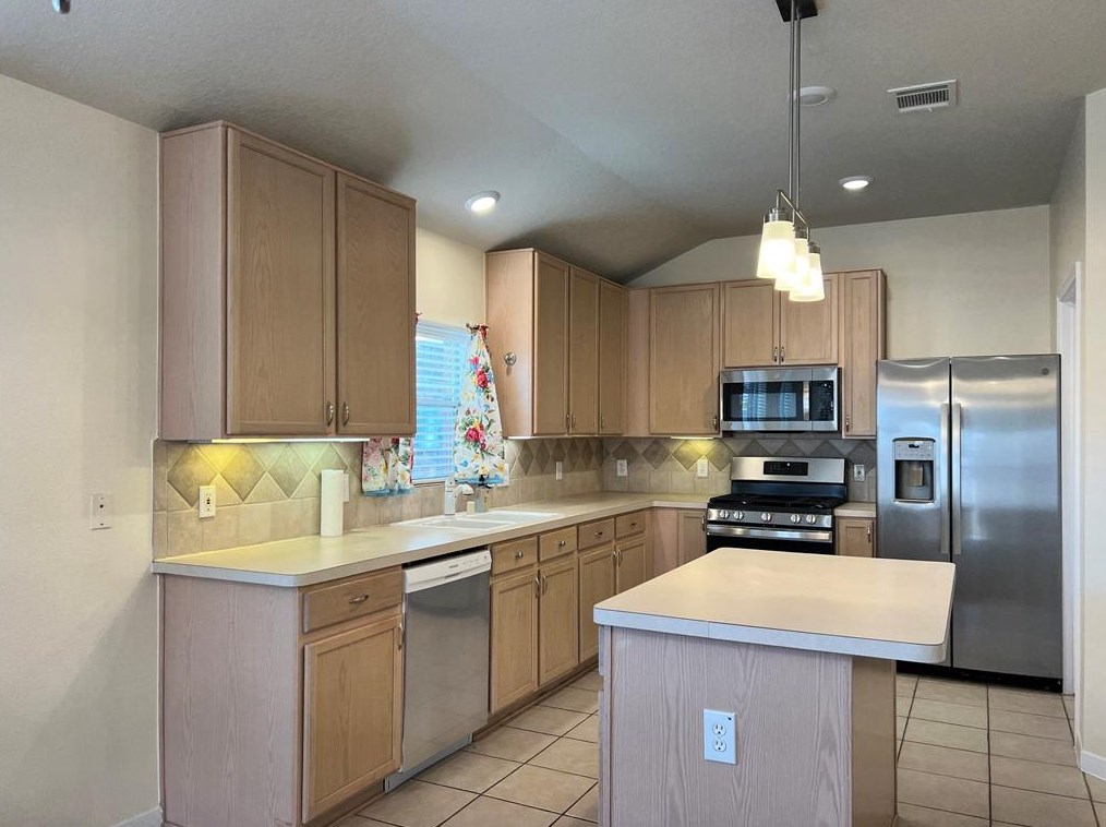 17310 Summit Canyon Dr, Houston TX  77095-6944 exterior