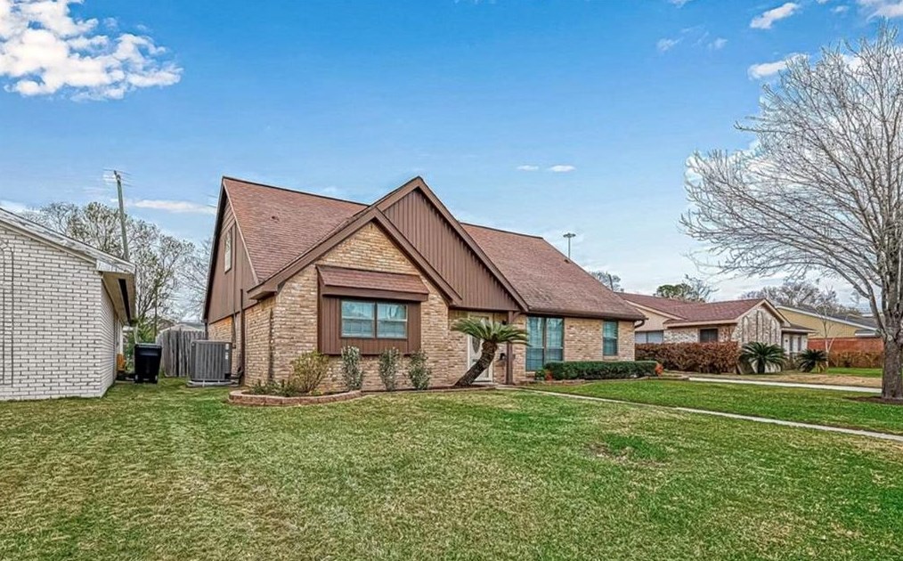 11611 Sagehollow Ln, Houston, TX 77089