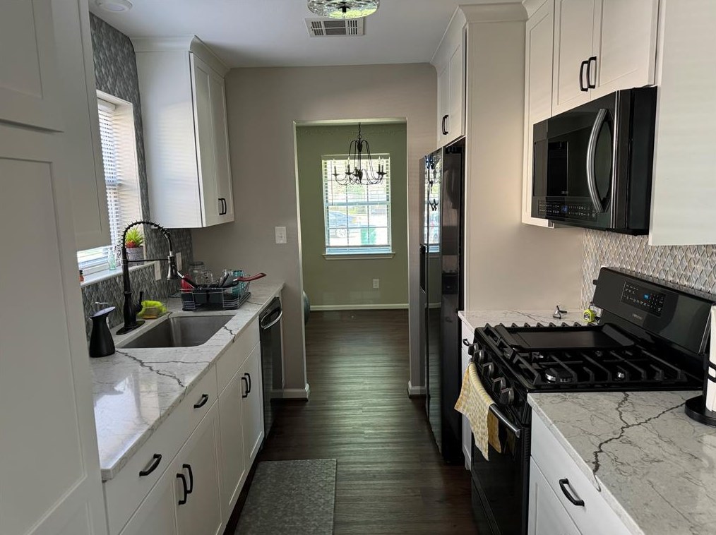 11611 Sagehollow Ln, Houston TX  77089-4732 exterior