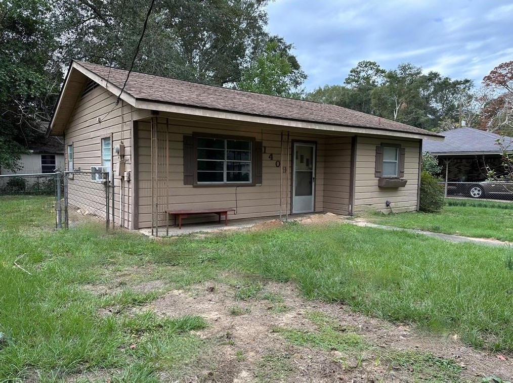 1409 W Pavillion St, Woodville, TX 75979