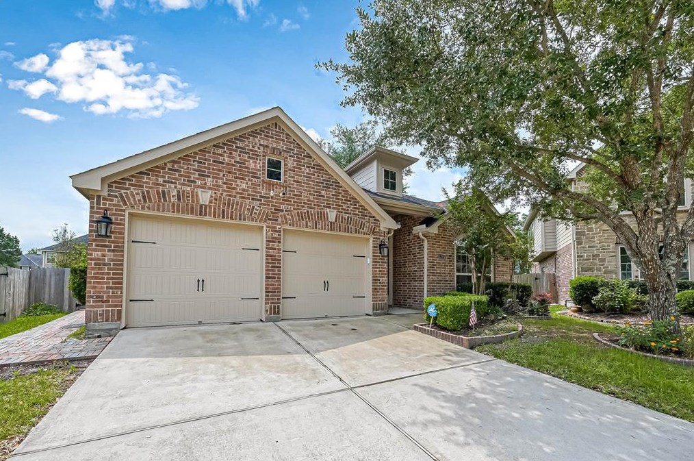 12938 Buchanan Oaks Ln, Houston, TX 77044