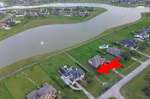 1860 Lake Landing Dr, League City, TX 77573 - Photo 2