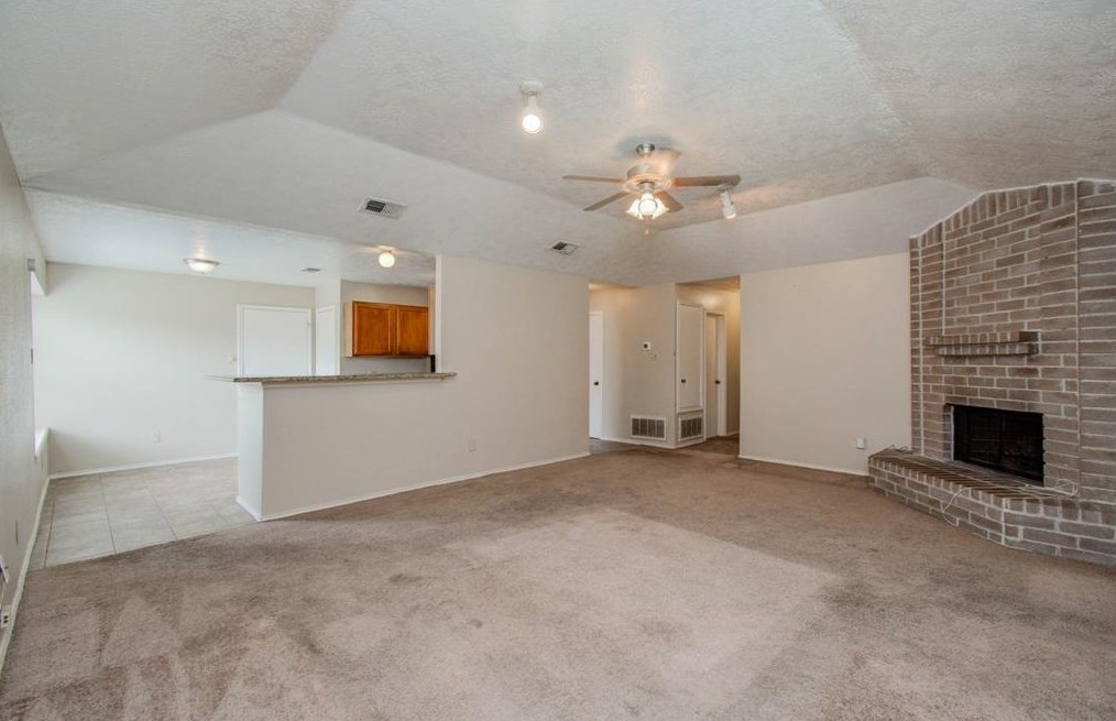 3431 Gdn Grv Dr, Houston TX  77066-5535 exterior