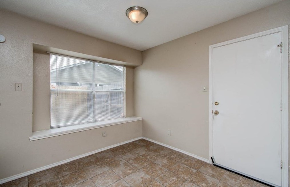 3431 Gdn Grv Dr, Houston TX  77066-5535 exterior