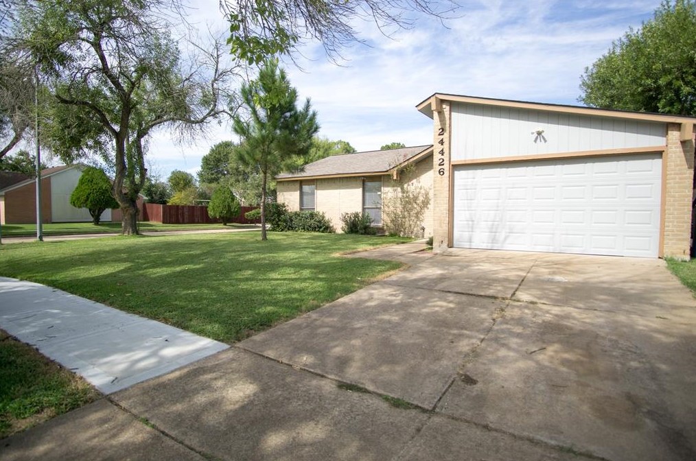 24426 Running Iron Dr, Hockley, TX 77447