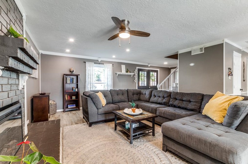 10414 Cres Moon Dr, Houston TX  77064-5519 exterior