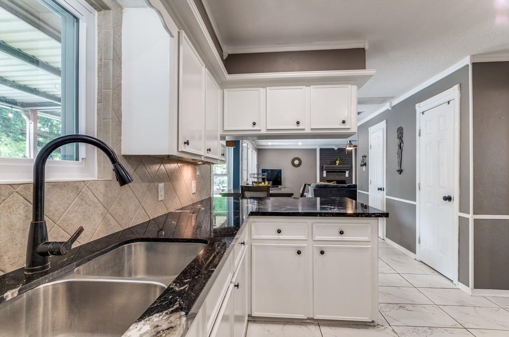 10414 Crescent Moon Dr, Houston TX  77064-4346 exterior