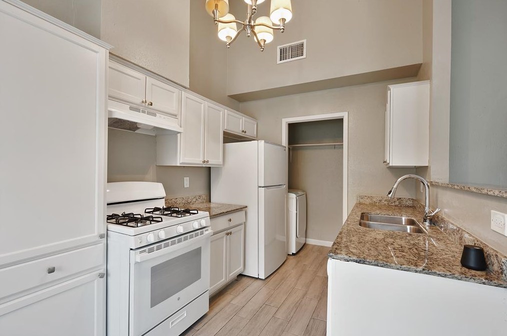 22529 Tree House Ln, Spring TX  77373-8803 exterior