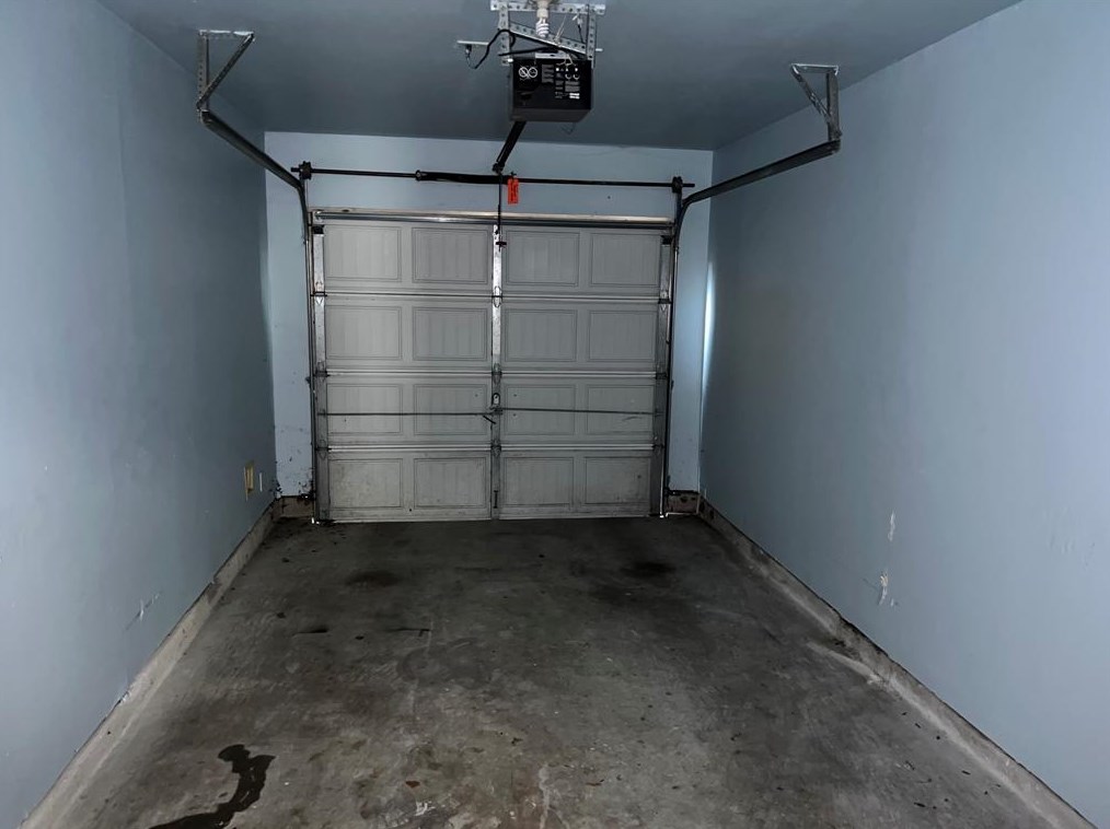 7922 Barnes Ridge Ln, Houston TX  77072-0100 exterior