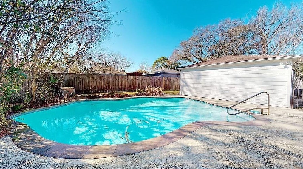 11807 Monticeto Ln, Stafford, TX 77477