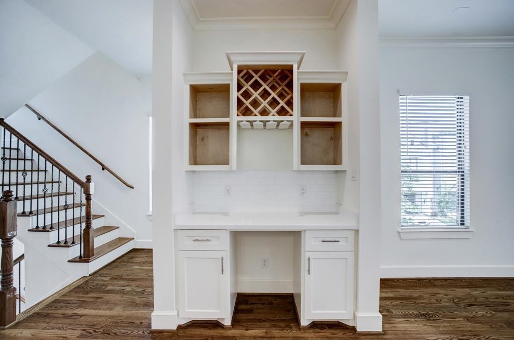 3832 Brinkman St, Houston TX  77018-2100 exterior