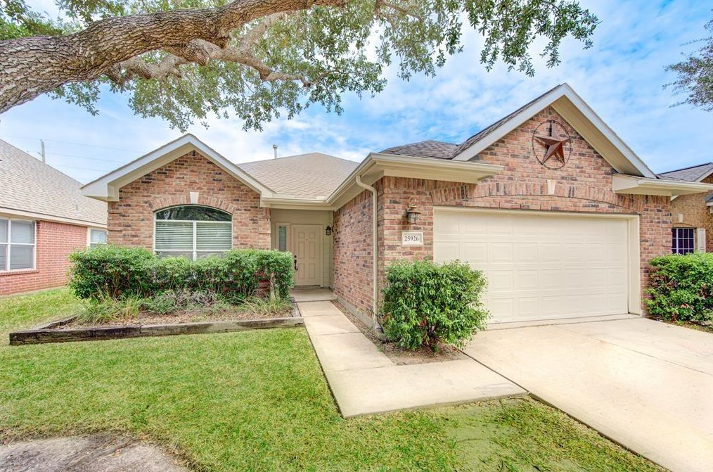 25926 Hopson Meadows Dr, Richmond, TX 77406