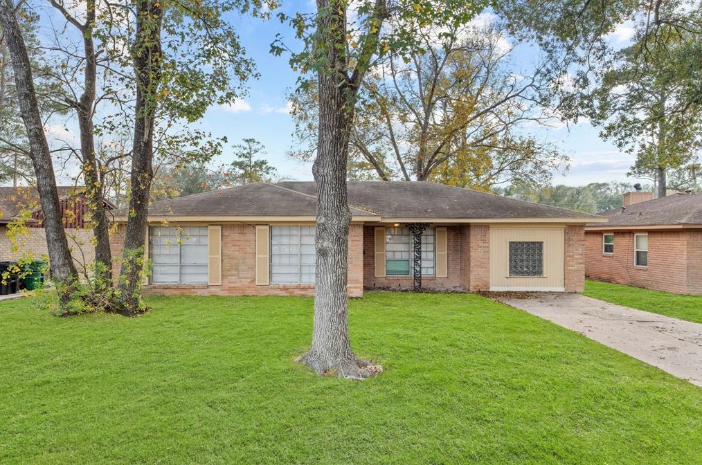 5102 Nolridge Dr, Houston, TX 77016