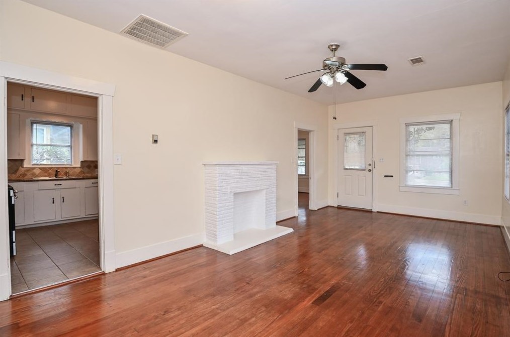 204 Walton St, Houston TX  77009-6146 exterior