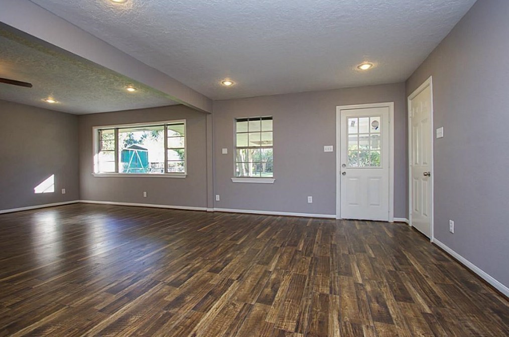 15809 Jersey Dr, Houston TX  77040-2147 exterior