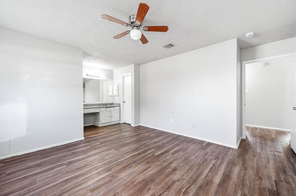 13438 Thorntree Dr, Houston TX  77015-1361 exterior