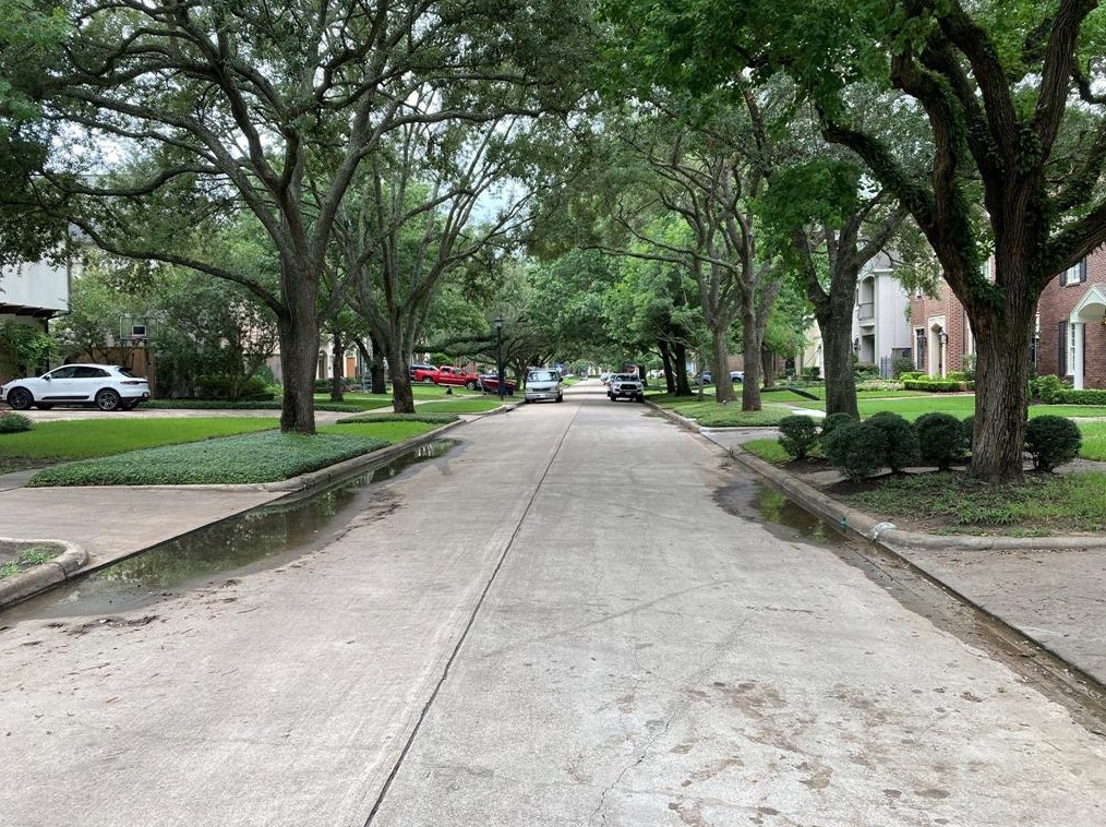 2612 Cason St, Houston TX  77005-3934 exterior