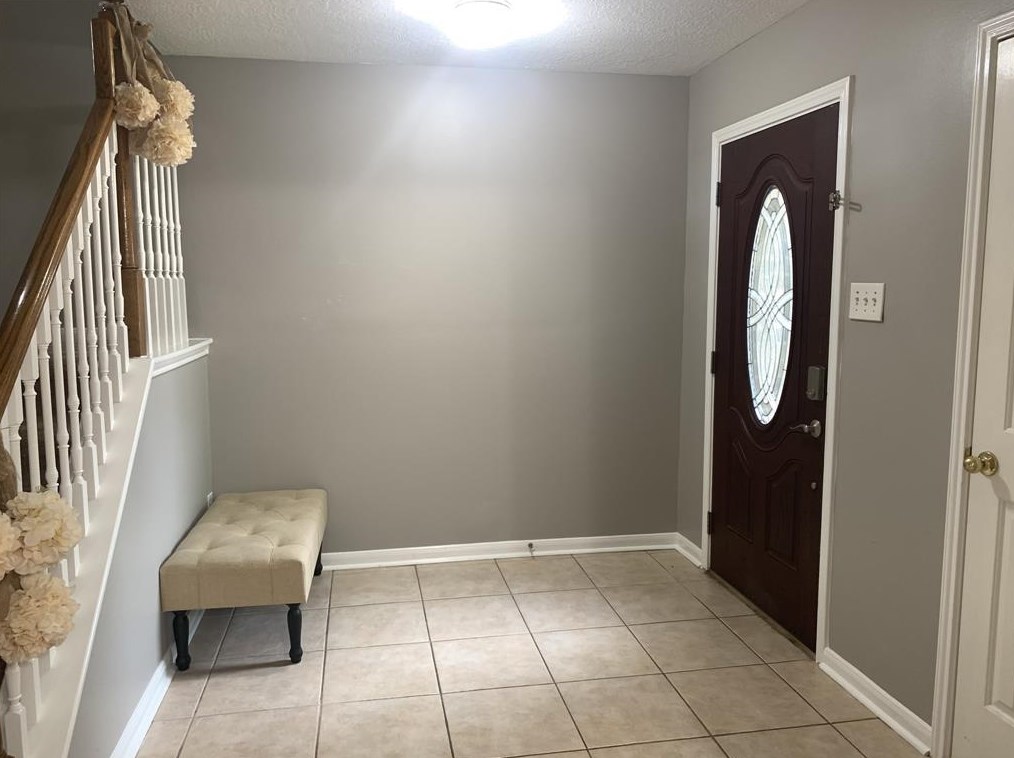 526 Oak Briar Dr, Kemah, TX 77565
