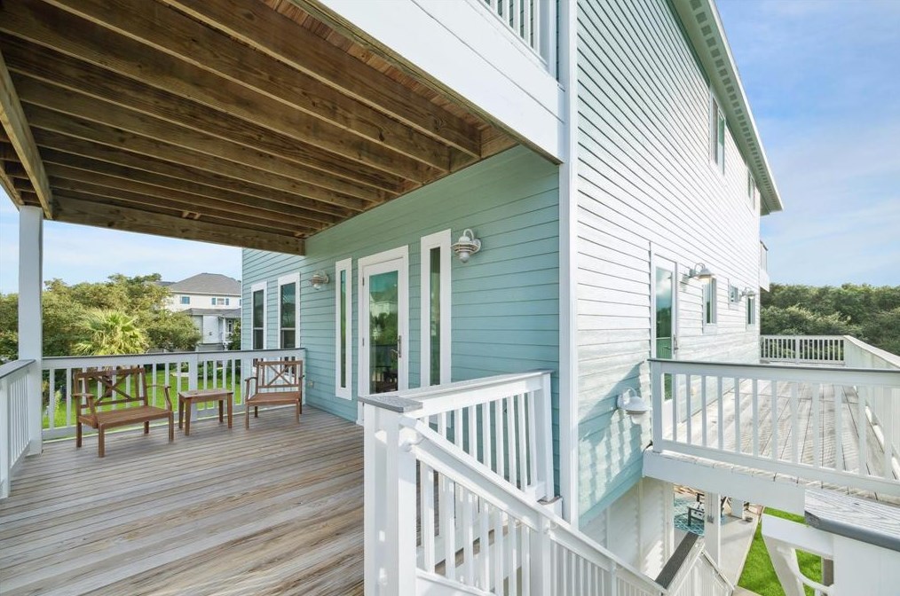 3439 Eckert Dr, Galveston, TX 77554