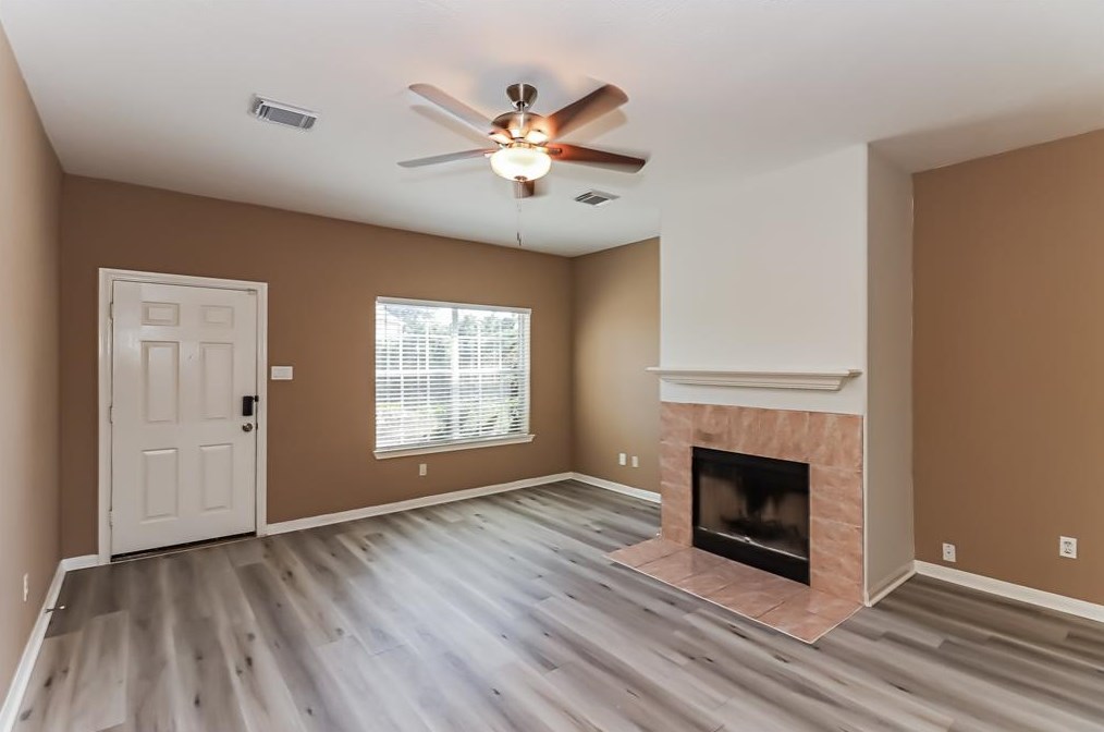 3602 Greenleaf Lodge Ln, Fresno, TX 77545