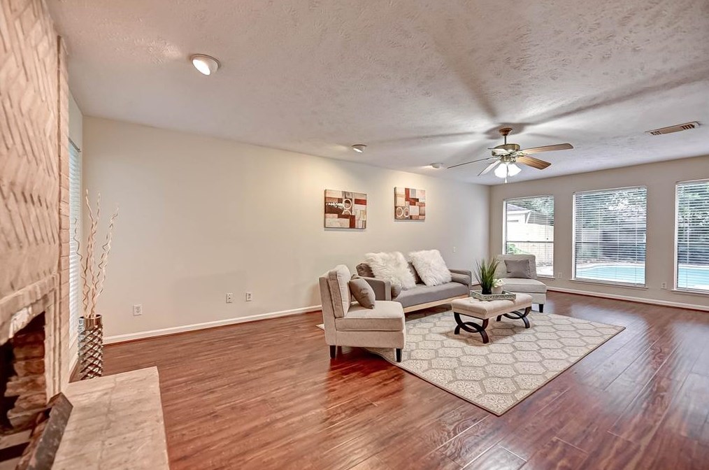 2714 Green Fields Dr, Sugar Land, TX 77479