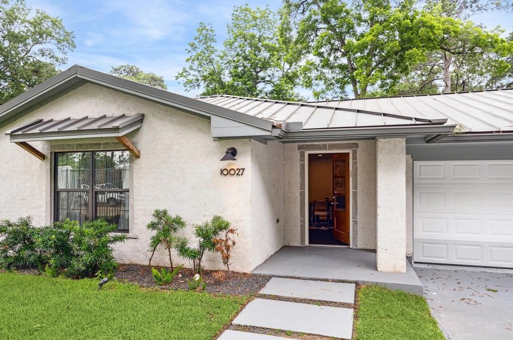 10027 Cedardale, Houston TX  77055-6026 exterior