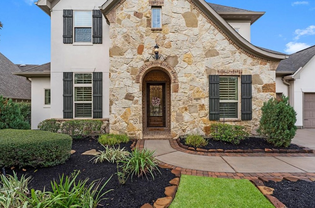 51 Spincaster Dr, Spring TX  77389-5145 exterior
