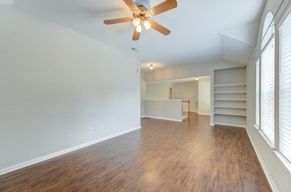 6331 Rexton Dr, Houston TX  77084-8511 exterior