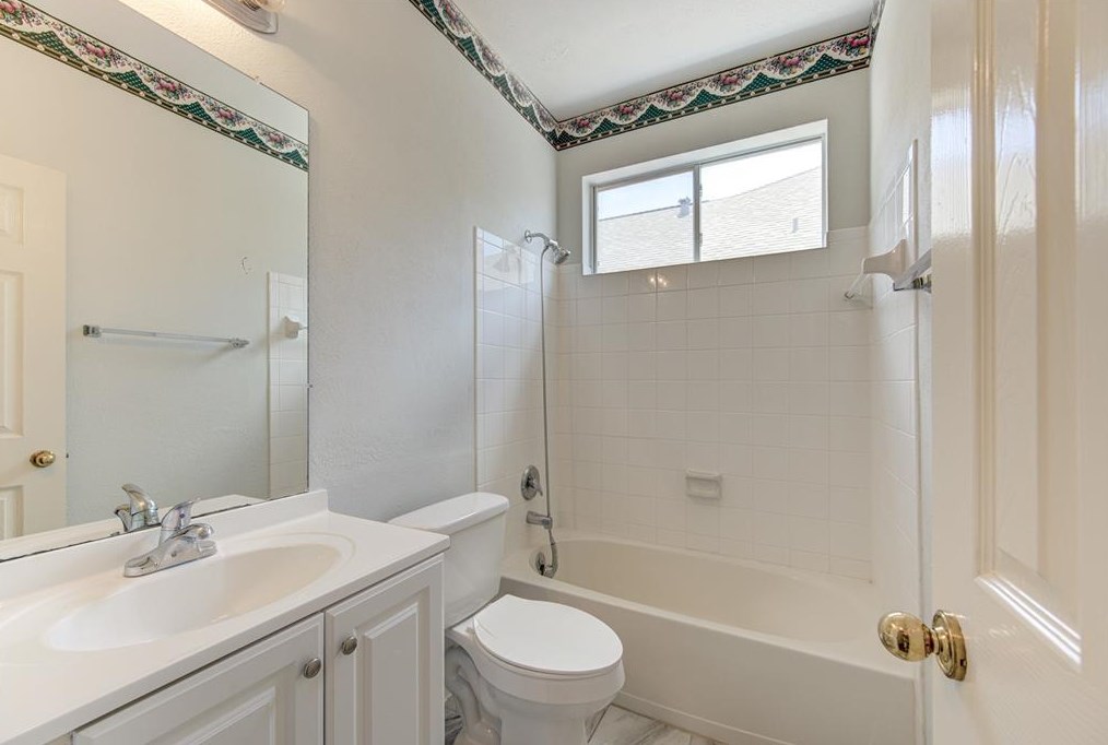 6331 Rexton Dr, Houston TX  77084-8511 exterior