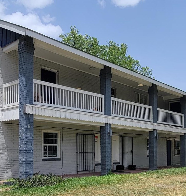 5301 Collingsworth St #7, Houston, TX 77026