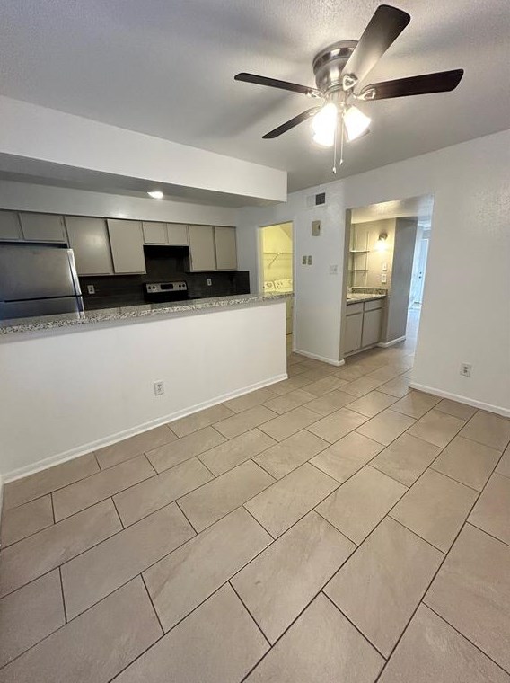 3901 Woodchase Dr #20, Houston, TX 77042