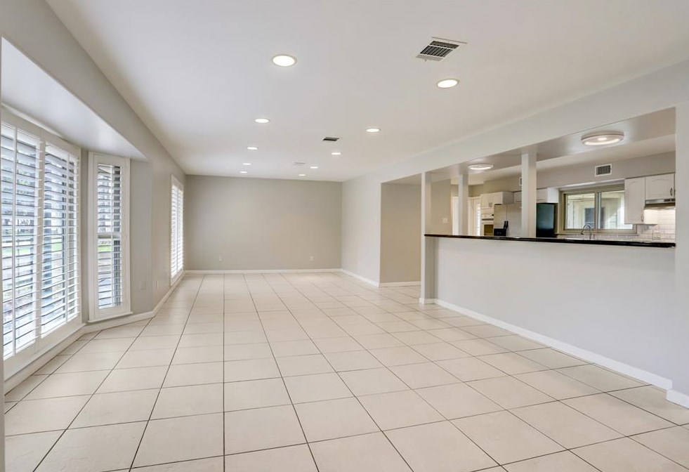 846 N Wilcrest Dr, Houston, TX 77079