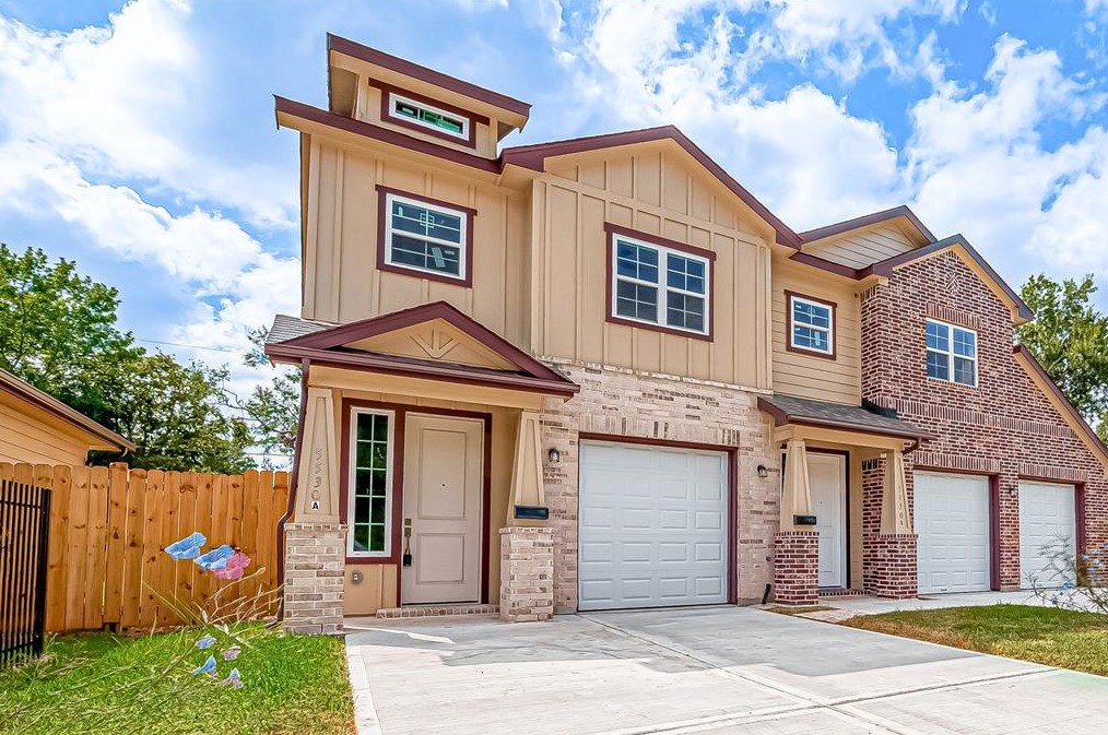 5530 Hirondel St, Houston, TX 77033-3134