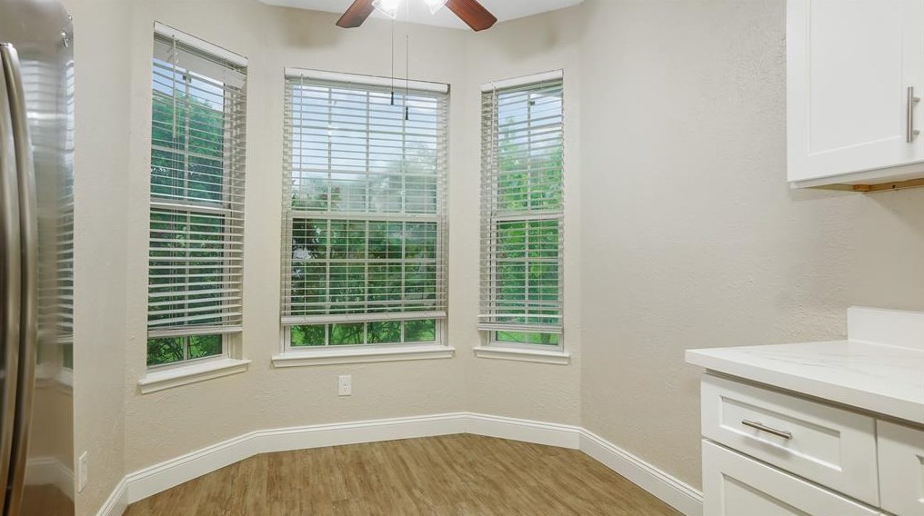 8019 Log Holw Dr, Houston TX  77040-1808 exterior