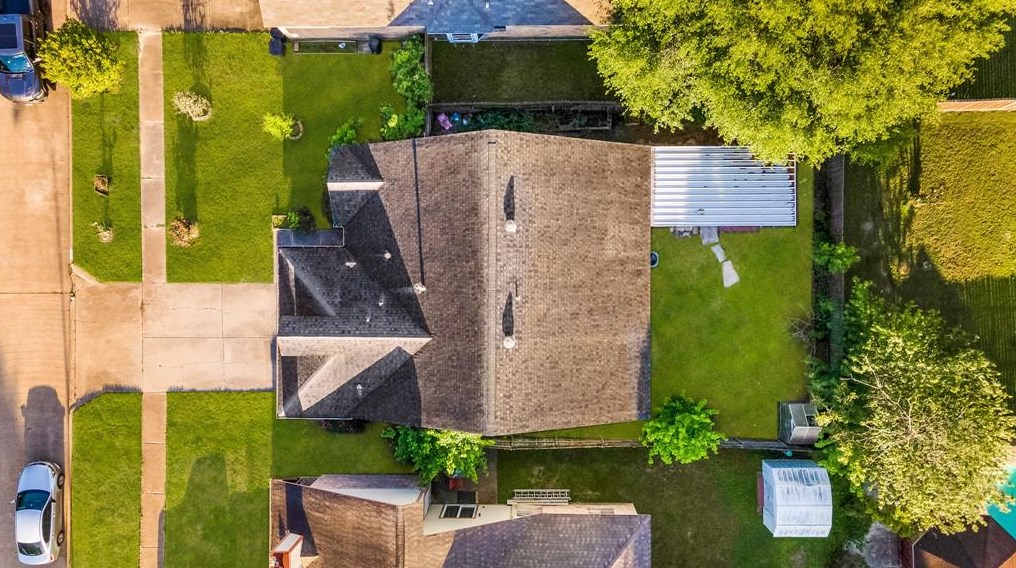 8019 Log Hollow Dr, Houston, TX 77040-2664